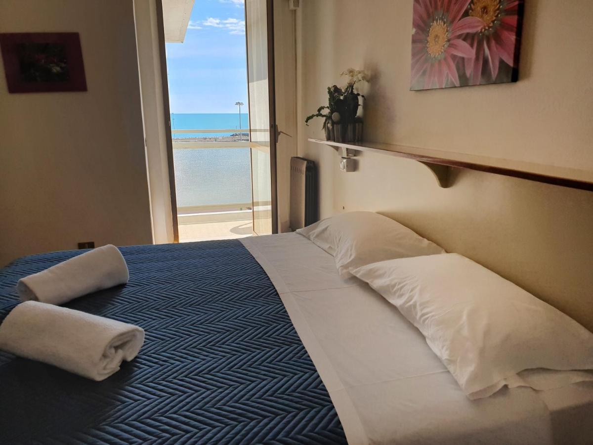 Hotel Sorriso Numana Exterior photo