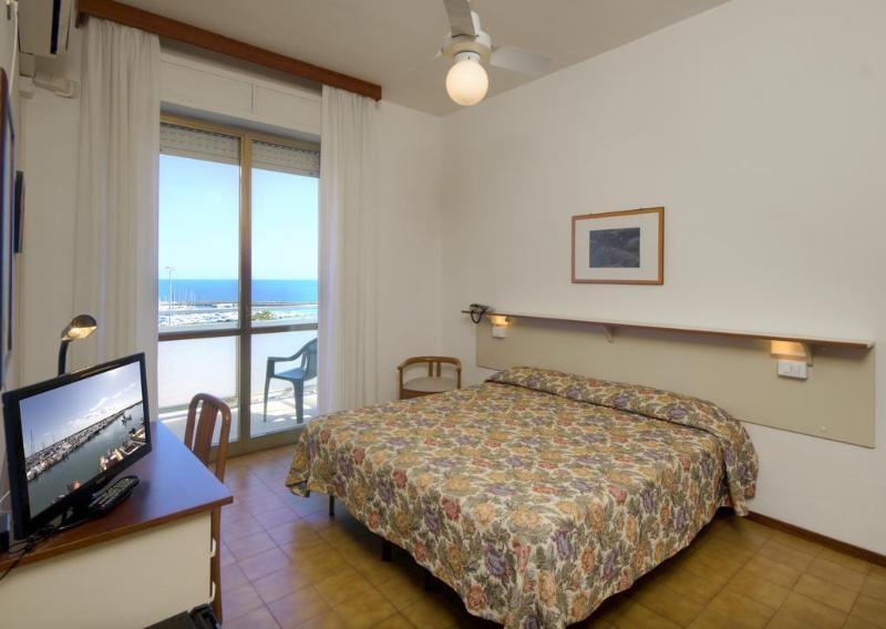 Hotel Sorriso Numana Exterior photo