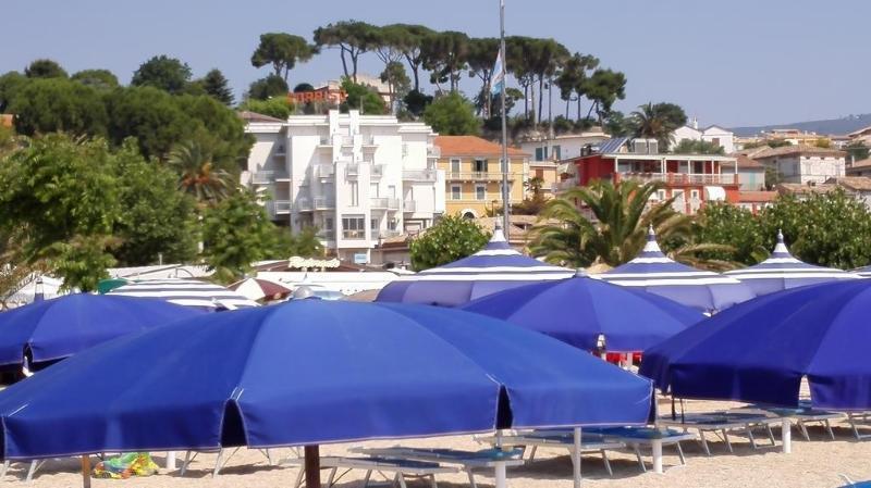 Hotel Sorriso Numana Exterior photo