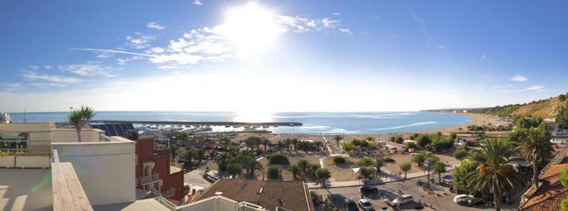 Hotel Sorriso Numana Exterior photo